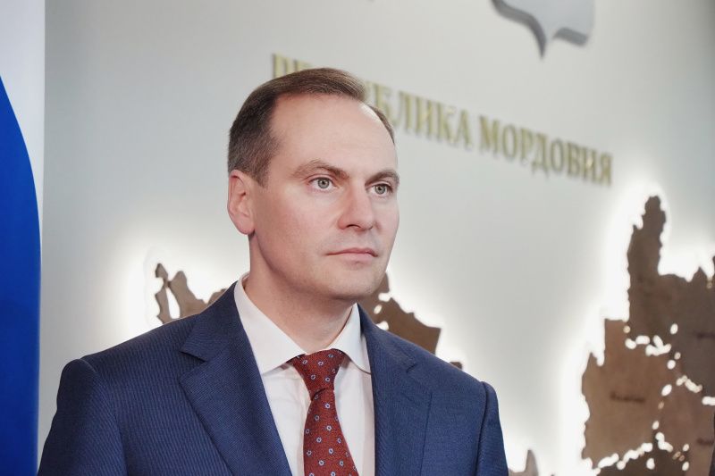 Артем Здунов вошел в ТОП-6 рейтинга по плотности федеральных контактов глав российских регионов